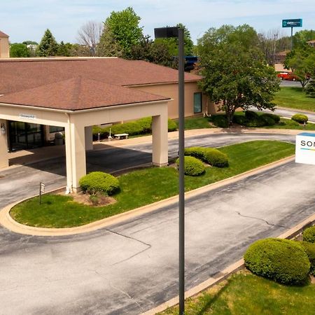 Iowa Inn Bettendorf Quad Cities Bagian luar foto