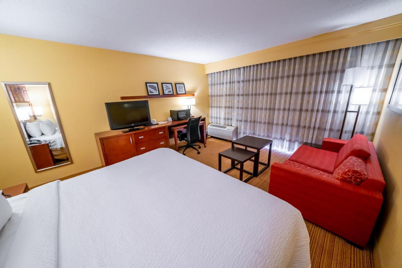 Iowa Inn Bettendorf Quad Cities Bagian luar foto