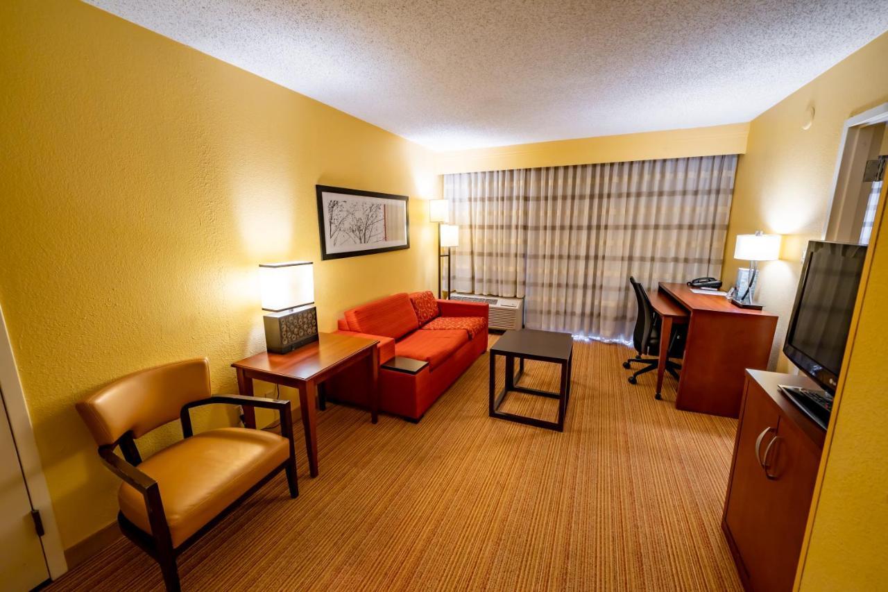 Iowa Inn Bettendorf Quad Cities Bagian luar foto