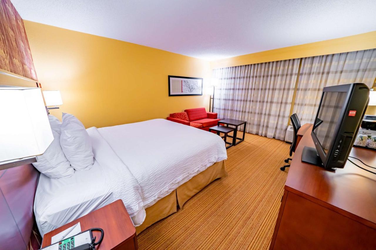 Iowa Inn Bettendorf Quad Cities Bagian luar foto