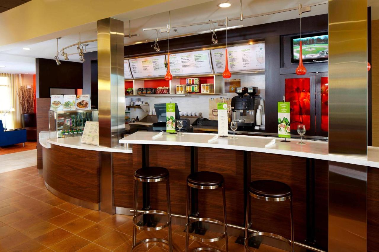 Iowa Inn Bettendorf Quad Cities Bagian luar foto