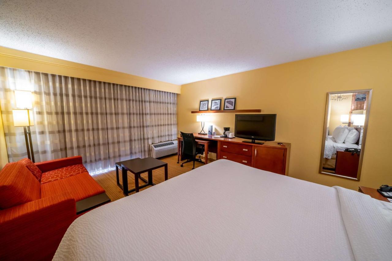 Iowa Inn Bettendorf Quad Cities Bagian luar foto